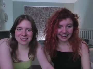 couple Girls On Cam with cute_fruity