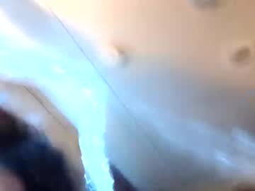 couple Girls On Cam with quinnslilslut_lai