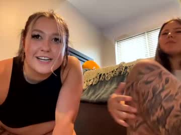 girl Girls On Cam with tatted_and_bratted