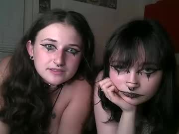 girl Girls On Cam with kiss4p