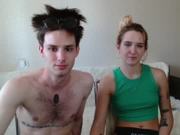 couple Girls On Cam with lui_and_jasmin