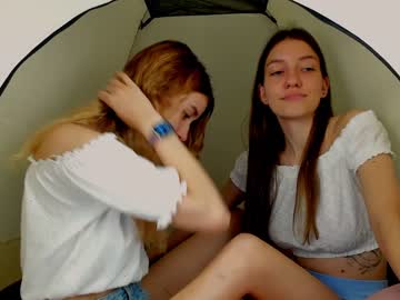 couple Girls On Cam with lughnasadh