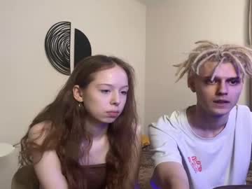 couple Girls On Cam with mcmikie