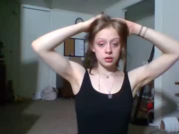 girl Girls On Cam with plant_baby