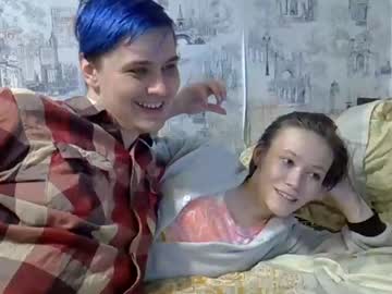 couple Girls On Cam with camembert_and_gorgonzola