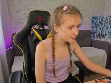 girl Girls On Cam with nelly_mine
