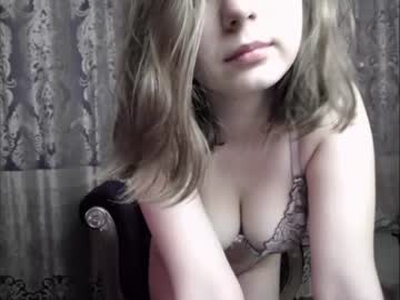 girl Girls On Cam with pearl_betsi