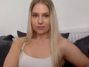girl Girls On Cam with amandaalive