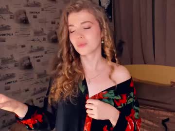 girl Girls On Cam with chia_silver