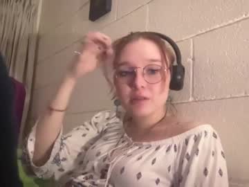 girl Girls On Cam with lavender_lune