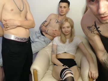 couple Girls On Cam with youthfull_babes