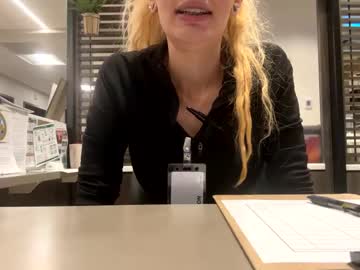 girl Girls On Cam with mystical_mystery