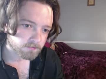 couple Girls On Cam with thebelleandthebull