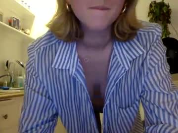 girl Girls On Cam with lola_baby12