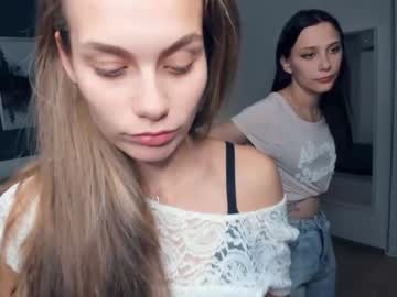 couple Girls On Cam with kirablade