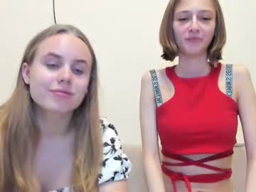 couple Girls On Cam with _lollipopp_