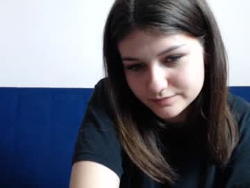 couple Girls On Cam with goldy_bi