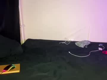 couple Girls On Cam with shyredstar