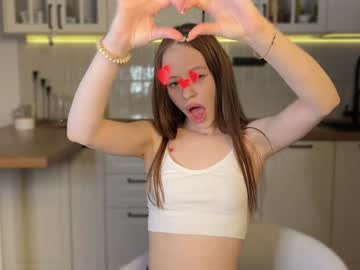 girl Girls On Cam with tweety_sweetie