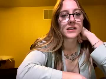 girl Girls On Cam with slimthiccshady1