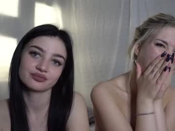 couple Girls On Cam with morning_coffe