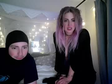 couple Girls On Cam with siriandstevejobs