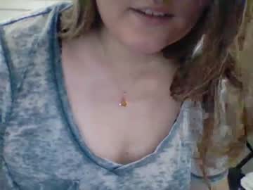 girl Girls On Cam with good_pet