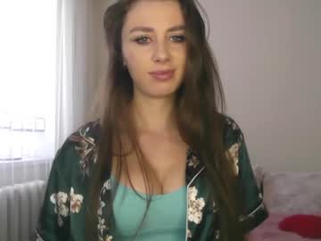girl Girls On Cam with high_space