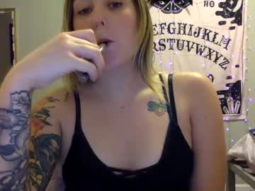 girl Girls On Cam with thicc_tattooed_bitch