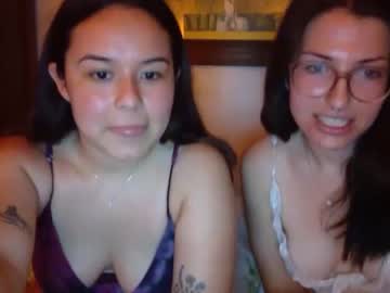 couple Girls On Cam with pinacoladagals